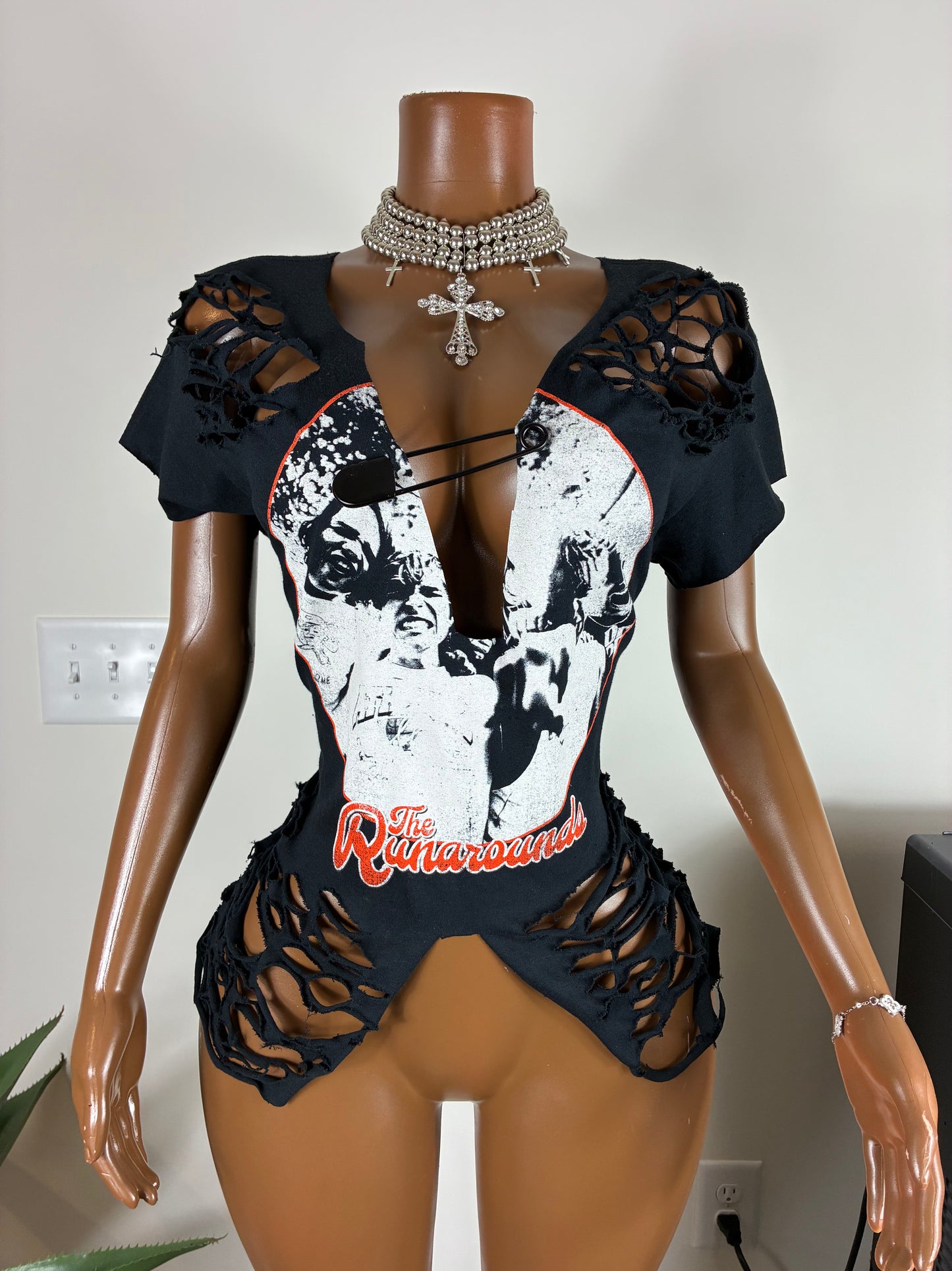 The Runarounds Tee